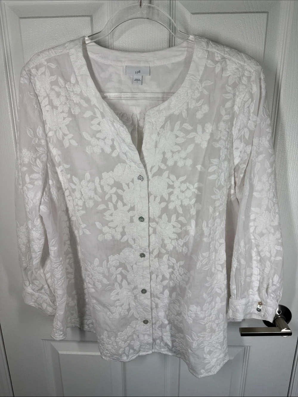 J Jill white cotton fully embroidered floral button front blouse size large